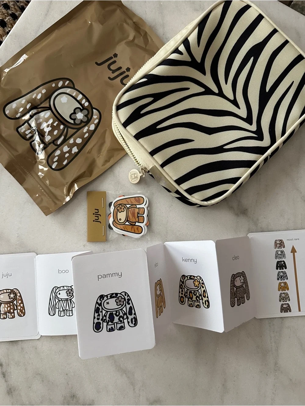 CJ HENDRY-JUJU KENNY Leopard Print Plush Keychain Bag Charm - Brown
